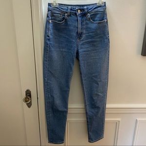 American Eagle Mom Jeans